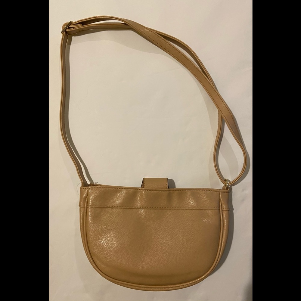 NWT Adjustable Shoulder Purse - Picture 2 of 6